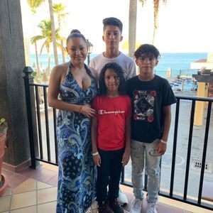 Meet your Posher, Elisa